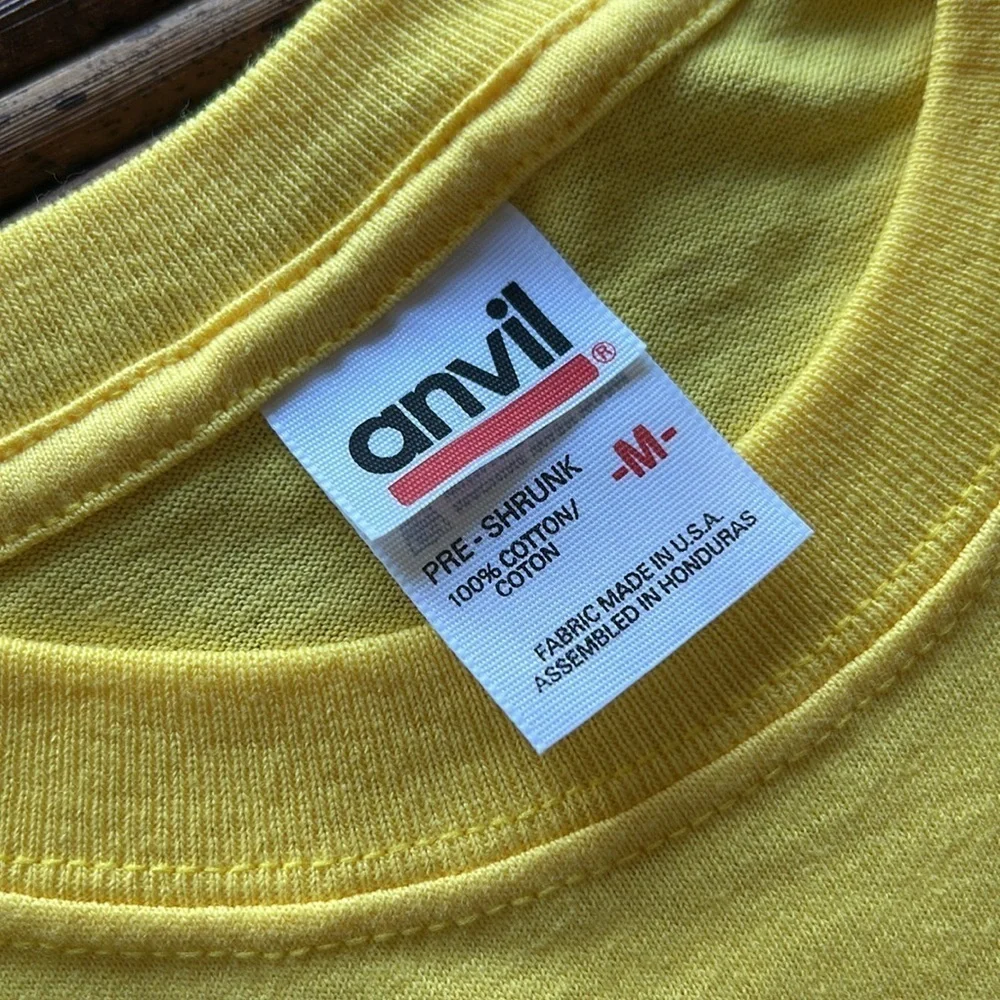 100% cotton shirt size M new without tag  Vineyard crew yellow